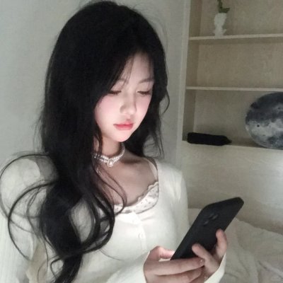 村主任和他的女友